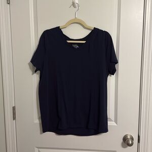 Navy Vneck tshirt